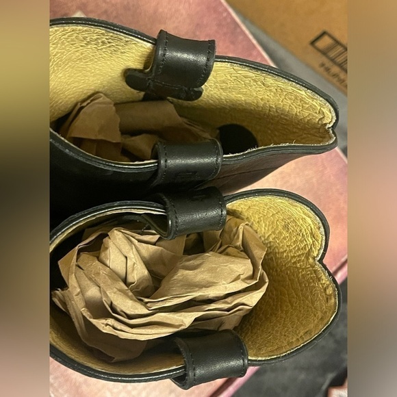 BRAND NEW NEVER WORN Men’s Boulet Crazy Round Toe Size 7 - Picture 5 of 10